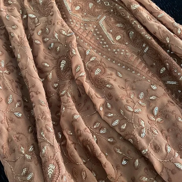 Embellished dress made in India - Picture 3 of 3